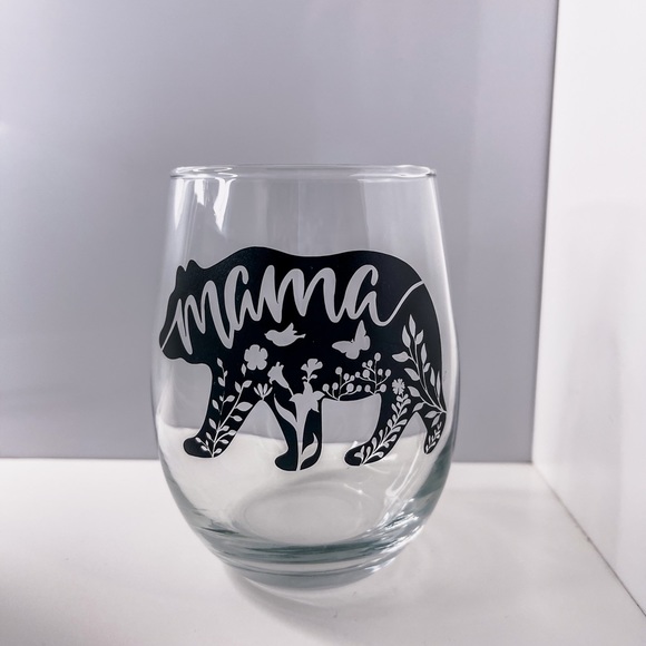 Mama bear wine glass - Picture 1 of 3